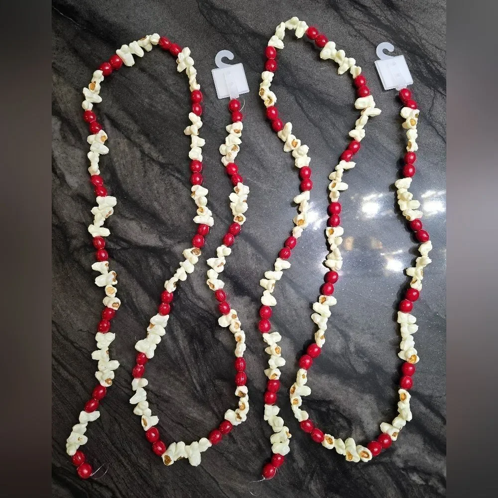 New 72-in Vintage Retro Style Faux Popcorn Red Berry Christmas Holiday Garland